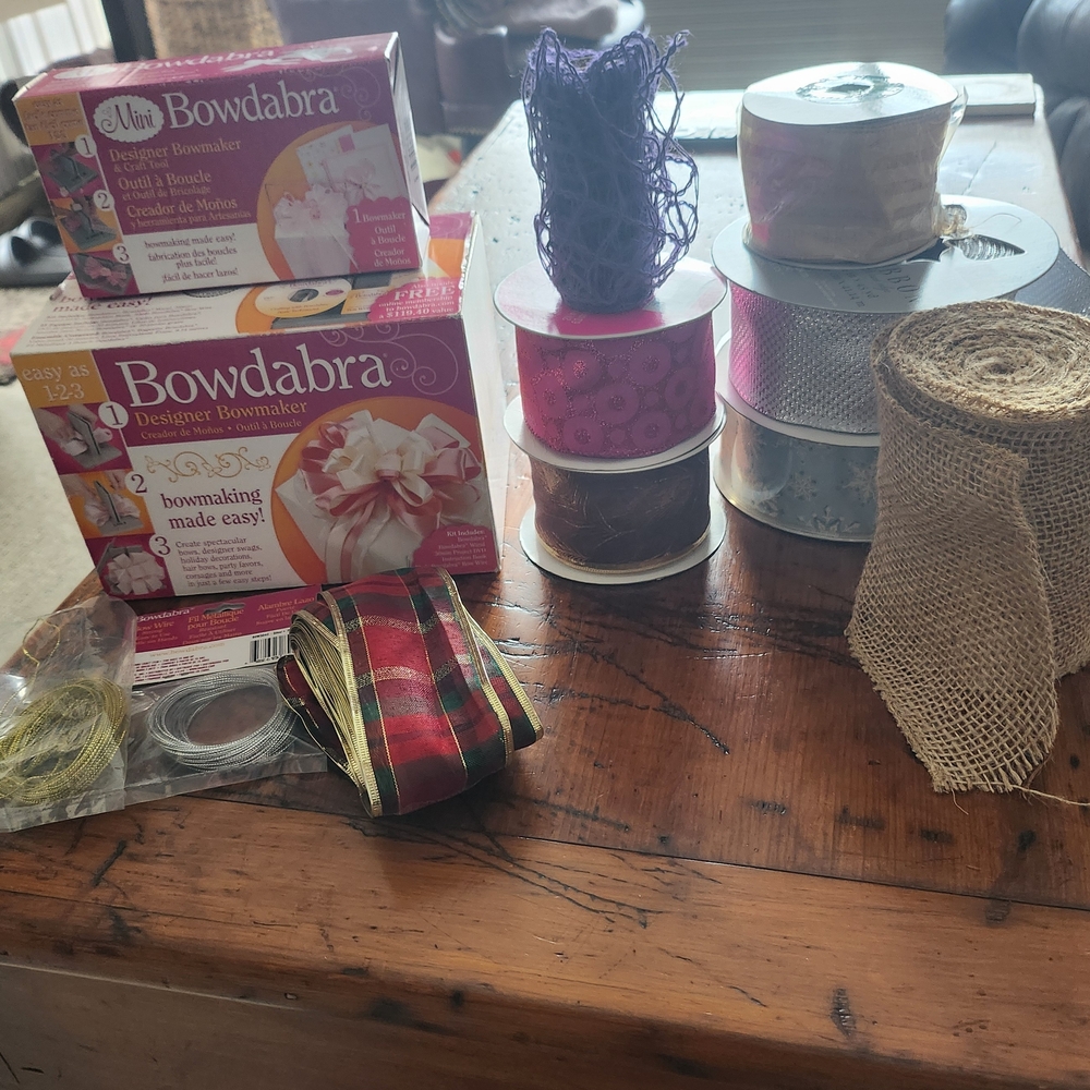Bowdabra Mini and Large Bowmaker - Plus Ribbons - Picture 3 of 3